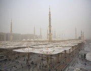 طقس اليوم.. غبار يضرب الرياض ومكة والمدينة