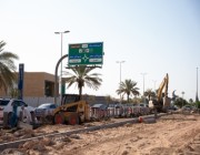 "أمانة الجوف" تبدأ صيانة طريق الملك خالد بسكاكا
