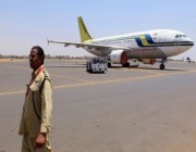 السودان يبدأ فتح مجاله الجوي