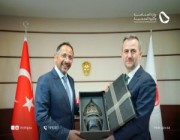 وزير الصناعة يلتقي رئيس الصناعات الدفاعية التركي في أنقرة