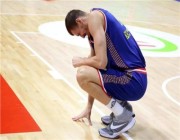 لاعب صربيا يفقد "كليته" في مونديال السلة