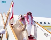 وزير الخارجية يصل البحرين ويلتقي نظيره