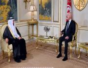 الرئيس التونسي يلتقي وزير الحج