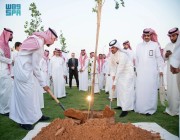 “الرياض الخضراء” يصل حي النخيل استمراراً لمشاريع تشجير الأحياء السكنية