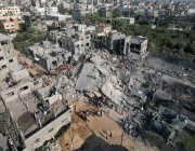 20 شهيدا وعشرات المفقدودين في قصف للاحتلال على مخيم النصيرات وسط قطاع غزة