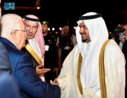 الرئيس الفلسطيني يصل الرياض وفي مقدمة مستقبليه نائب أمير المنطقة