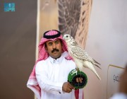 نادي الصقور السعودي يتوج الفائزين بشوط (قرموشة جير فرخ) في سباق الملواح