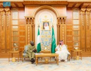 ولي العهد يلتقي رئيس جمهورية نيجيريا