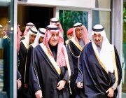 أمير منطقة تبوك يستقبلُ نائبِه في مطار الأمير سلطان بن عبدالعزيز بتبوك