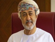 سلطان عمان يعلن الحداد الرسمي وتنكيس الأعلام في وفاة أمير الكويت