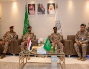 قائد القوات المشتركة يستقبل رئيس هيئة الأركان العامة بالجمهورية اليمنية
