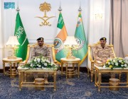 قائد القوات المشتركة يُلقي محاضرة في كلية الملك عبدالله للقيادة والأركان بوزارة الحرس الوطني