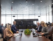 وفد اللجنة الوزارية المكلفة من القمة العربية الإسلامية المشتركة غير العادية يعقد جلسة مباحثات رسمية مع وزيرة خارجية كندا