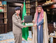 أمير الباحة يستقبل مدير الدفاع المدني المعين حديثاً بالمنطقة ويتسلّم التقرير السنوي