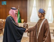 أمير منطقة حائل يستقبل سفير عمان لدى المملكة