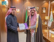 الأمير عبدالعزيز بن سعد يطلع على التقرير السنوي للمسؤولية المجتمعية بشركة مياه آبار حائل