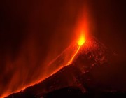 اليابان ترفع مستوى التحذير بعد نشاط بركاني في جزيرة سوانوز
