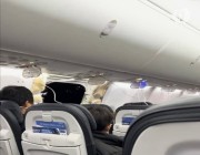 بعد انخلاع نافذة.. "ألاسكا إيرلاينز" توقف "بوينع 737-9"