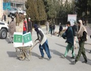 مركز الملك سلمان للإغاثة يوزع 100 سلة غذائية في مدينة كابل بأفغانستان