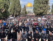 13 ألف فلسطيني يؤدون صلاة الجمعة في رحاب المسجد الأقصى رغم قيود الاحتلال الإسرائيلي