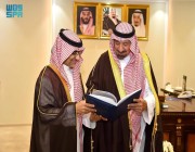 الأمير جلوي بن عبدالعزيز يطّلع على برامج جامعة نجران الأكاديمية لنزلاء سجن المباحث العامة