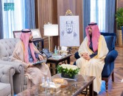 الأمير فيصل بن خالد بن سلطان يطلع على سير الاختبارات في مدراس الحدود الشمالية