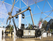 الدفاع المدني تستعرض "روبوت" مكافحة الحرائق بمعرض الدفاع العالمي