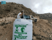مركز الملك سلمان للإغاثة يواصل تنفيذ مشروع خدمات الرعاية الصحية الأولية والمياه للنازحين في مديرية رازح بصعدة
