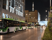 "حافلات المدينة" تواصل النقل الترددي ما بين مسجدي "النبوي" و"قباء"