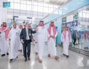 أمير منطقة المدينة المنورة يتفقد مطار الأمير محمد بن عبد العزيز الدولي