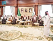 الأمير محمد بن ناصر يطلع على سير العمل في حملة “جود جازان”