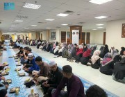 “الشؤون الإسلامية” تقيم مأدبة إفطار للصائمين في جامعة ملايا الماليزية
