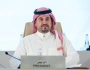 الأمير فهد بن جلوي يتوج الفائزين في أشواط سباق الهجانة بكأس العُلا للهجن