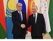 الرئيس الروسي يبحث مع نظيره الكازاخستاني القضايا الدولية والإقليمية