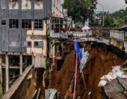 انزلاق تربة يودي بحياة 14 شخصاً في إندونيسيا