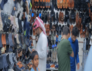 بالفيديو.. إقبال كبير على أسواق القريات قبل عيد الفطر
