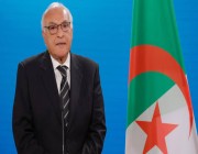 وزير الخارجية الجزائري يلتقي المبعوث الخاص للرئيس الفلسطيني والمنسق الأممي