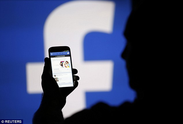 رقم صادم.. فيسبوك يعلن عن عدد الحسابات المُخترقة مؤخرًا