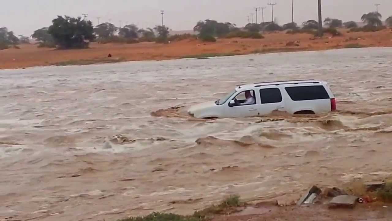 8 تحذيرات مهمة من المدني عند هطول الأمطار