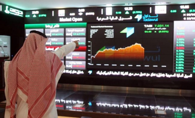 الأخضر يطغى على مؤشر الأسهم السعودية عند الإغلاق