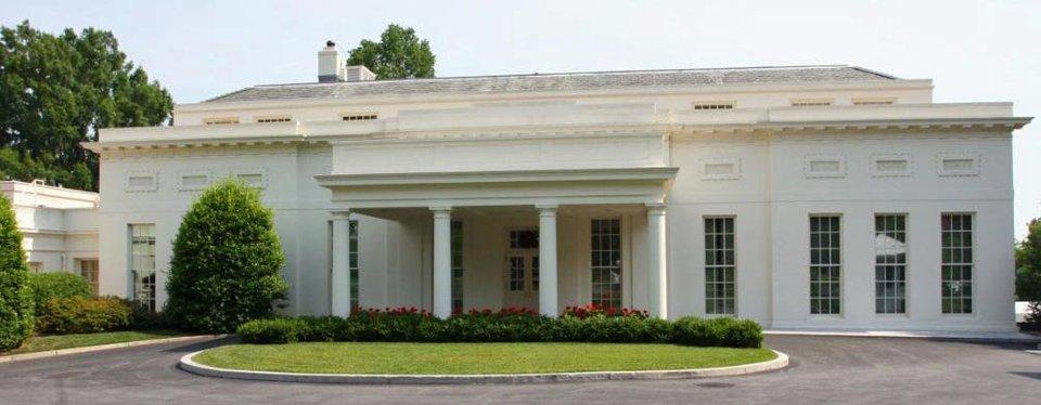 صور.. يضم 132 غرفة.. نظرة على البيت الأبيض
