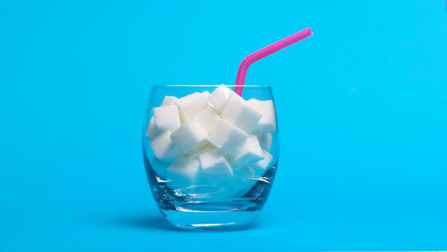 خطر «السكر المضاف».. ما هو وما الكمية المسموحة لك؟