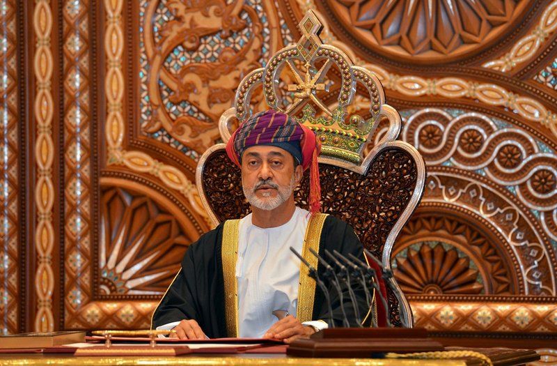 سلطان عمان الجديد يعدل النشيد الوطني