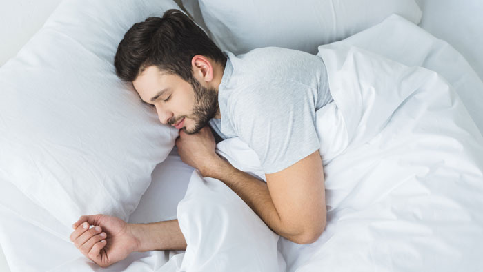 دراسة طبية تكشف “الأثر المدمر” للنوم غير “المنضبط”