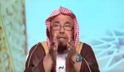 فيديو.. الشيخ المطلق: الناس في مصيبة والبعض يقول علاج كورونا بـ”الكركم والمر”