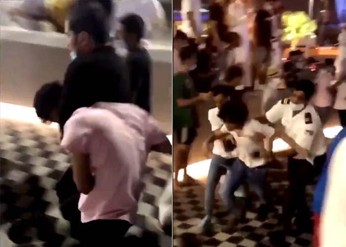 مشاجرة عنيفة بين فتيات وشبان في مجمع تجاري بالرياض (فيديو)