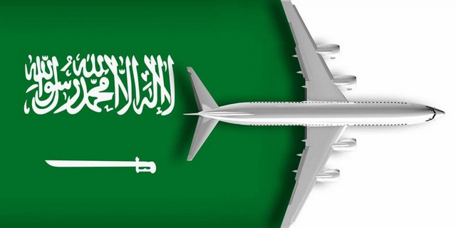 عداد تنازلي يوضح عدد الأيام المتبقية لـ موعد فتح السفر عبر المنافذ الجوية و البحرية و البرية بالمملكة العربية السعودية