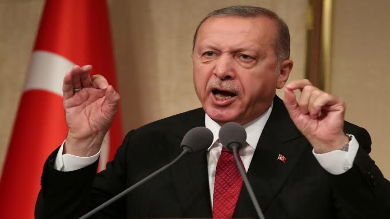 “أردوغان” يحتل قطر اقتصاديا ويُعين صهره مستشارا لتميم