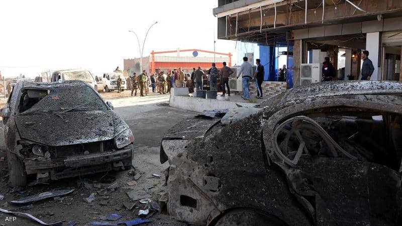 ضغط المنبه بالخطأ.. داعشي يفجر سيارة مفخخة ويقتل 21 من رفاقه