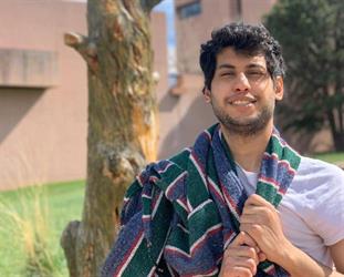 جامعة نيويورك تمنح البكالوريوس لمبتعث سعودي توفي قبل تخرجه بـ 3 أشهر